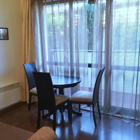 Lejlighed 2-rooms Near The Center Of